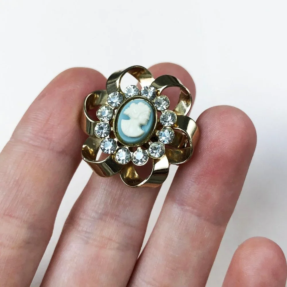 Lady cameo collar pin, cute little jacket pin, accent 60s vintage jewelry
